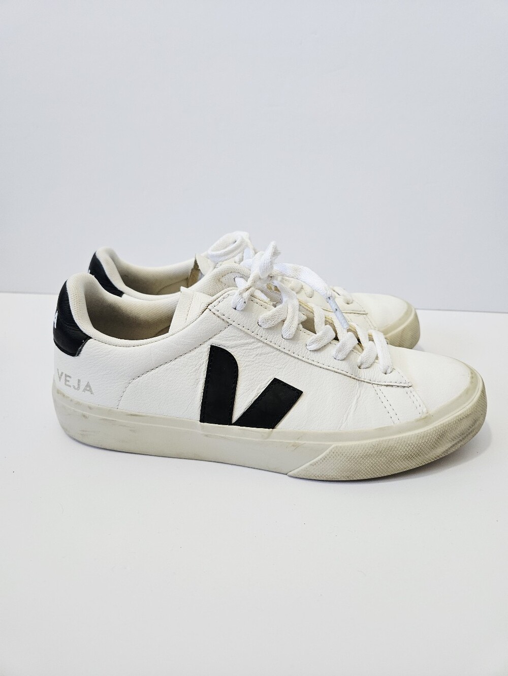 Veja Campo Sneakers Size 7 White Leather Lace Up